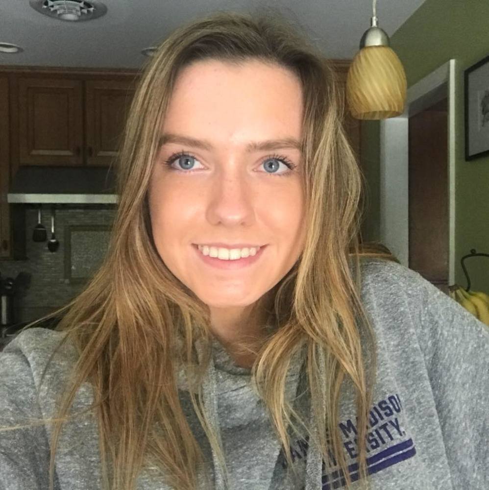 Meet your Posher, Courtney